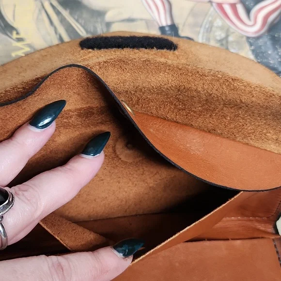 Vintage Handmade Brown Leather Wallet W/ Embossed Tropical Fantasy Dolphin - Picture 6 of 7